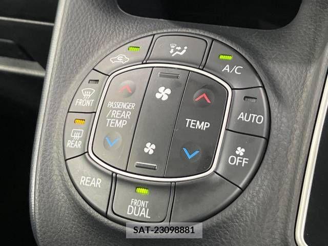 Toyota VOXY 2016-04 349613-5