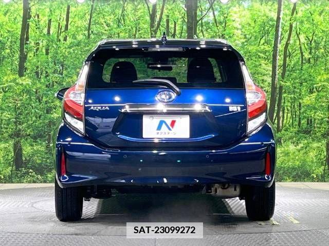 Toyota AQUA 2018-10 377036-15