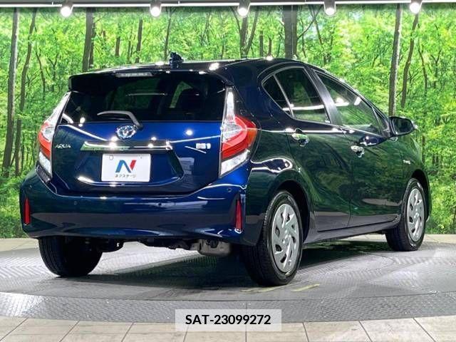 Toyota AQUA 2018-10 377036-17