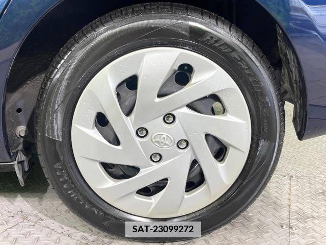Toyota AQUA 2018-10 377036-13