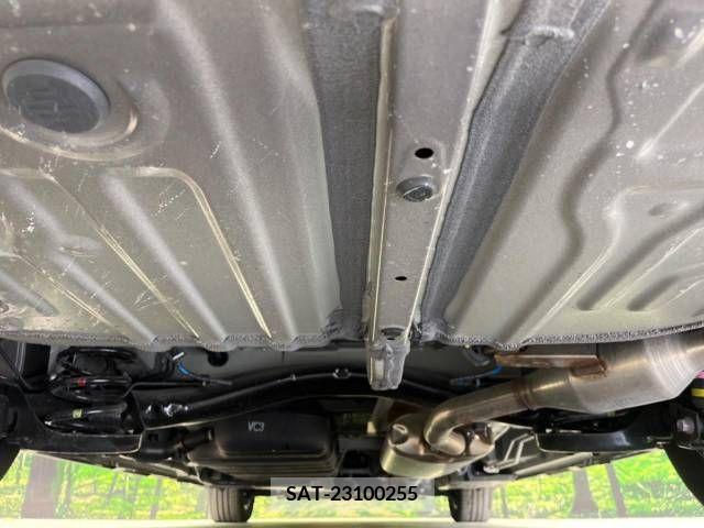 Toyota VOXY 2022-12 374954-18