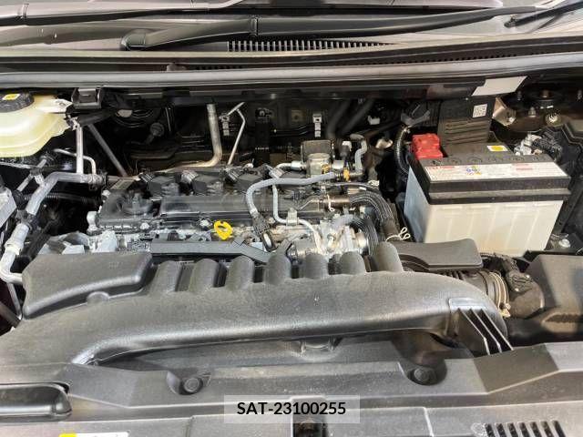 Toyota VOXY 2022-12 374954-17