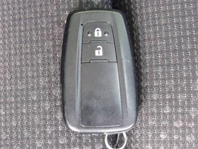 Toyota PRIUS 2019-06 3275-27