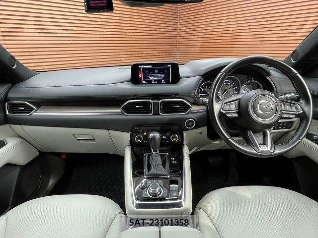 Mazda CX-8 2018-05 390281-1