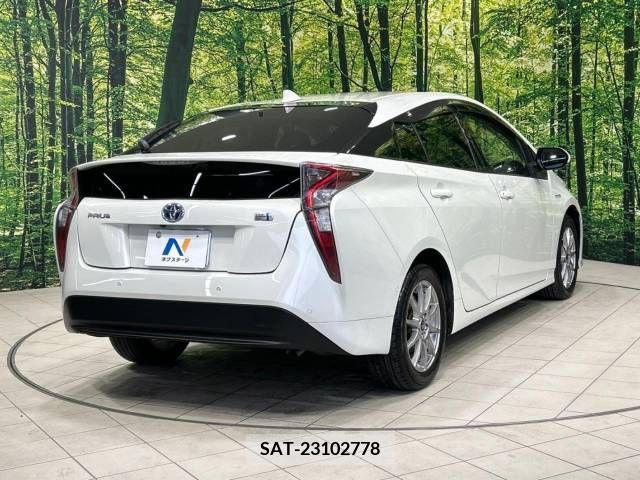 Toyota PRIUS 2016-08 281994-17