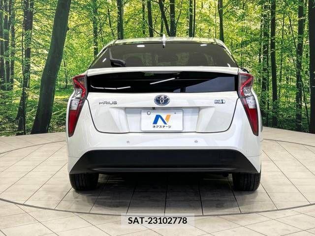 Toyota PRIUS 2016-08 281994-15