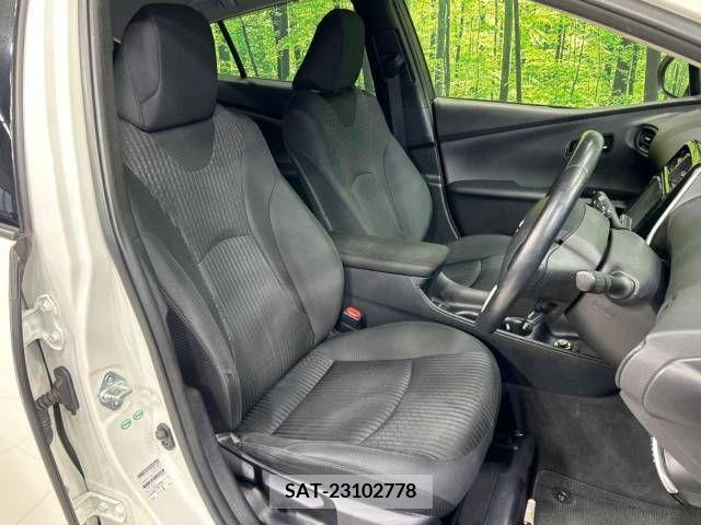 Toyota PRIUS 2016-08 281994-8