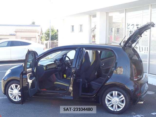 VolksWagen UP! 2017-09 205549-17