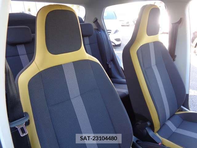 VolksWagen UP! 2017-09 205549-10