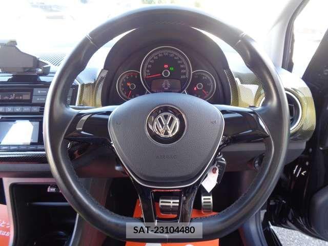 VolksWagen UP! 2017-09 205549-12