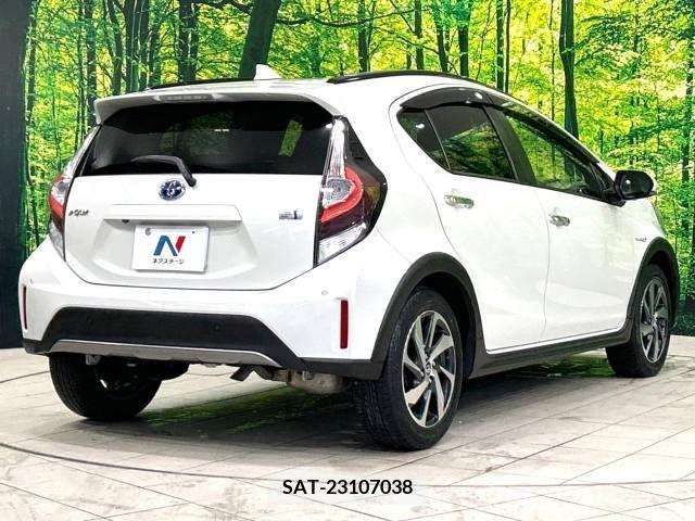 Toyota AQUA 2019-07 220706-17