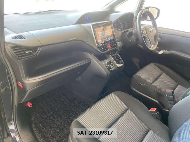 Toyota NOAH 2014-09 279495-4