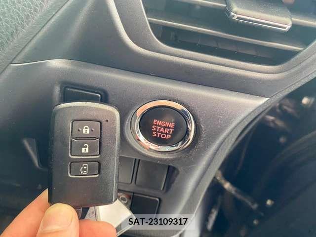 Toyota NOAH 2014-09 279495-17