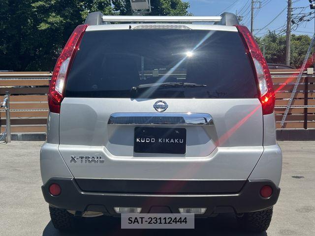 Nissan X-TRAIL 2012-07 335420-11