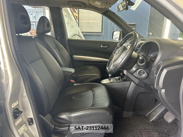 Nissan X-TRAIL 2012-07 335420-1