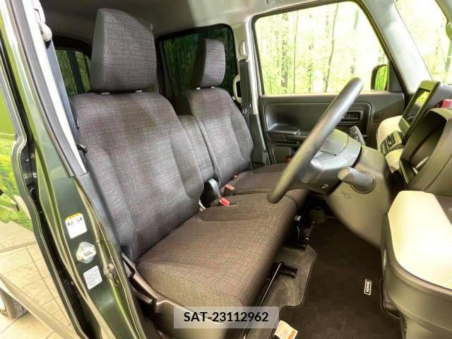 Suzuki SPACIA 2022-07 215463-8