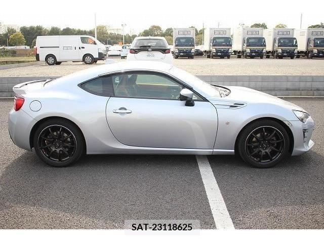 Toyota 86 2016-09 321180-7