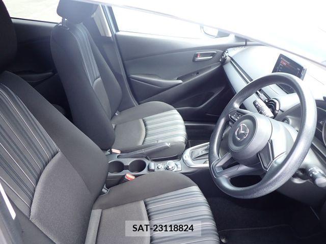 Mazda MAZDA2 2021-06 363247-13