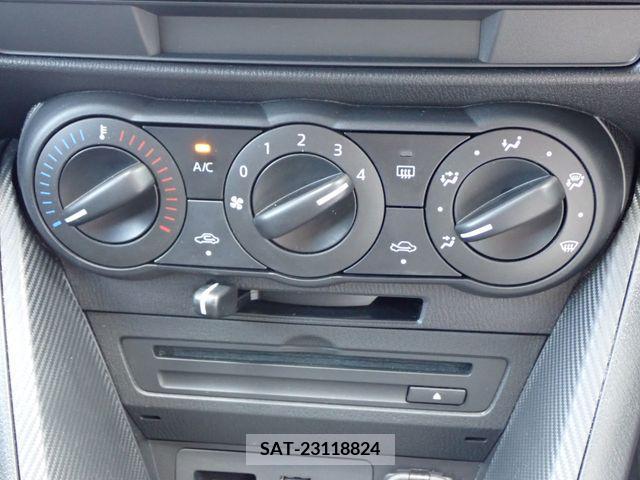 Mazda MAZDA2 2021-06 363247-9