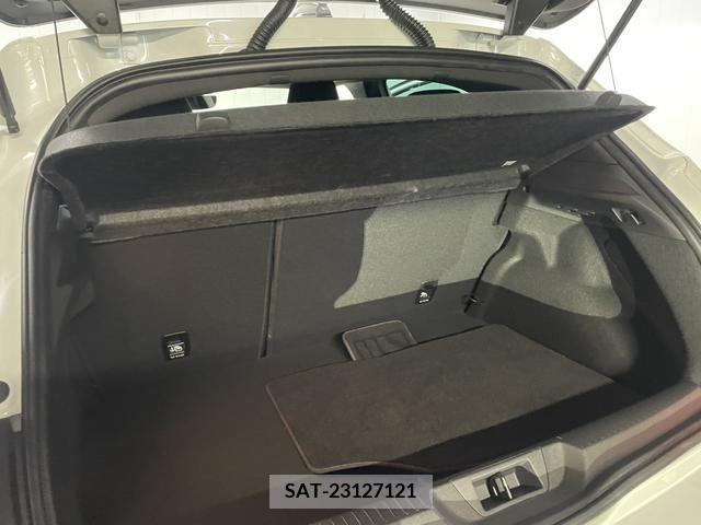 Renault MEGANE 2021-10 220088-17