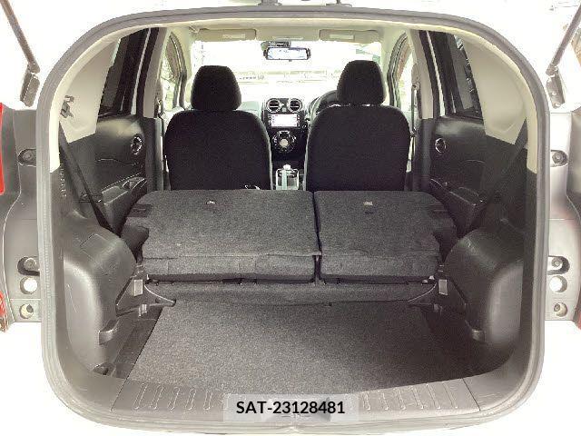 Nissan NOTE 2017-08 232377-22