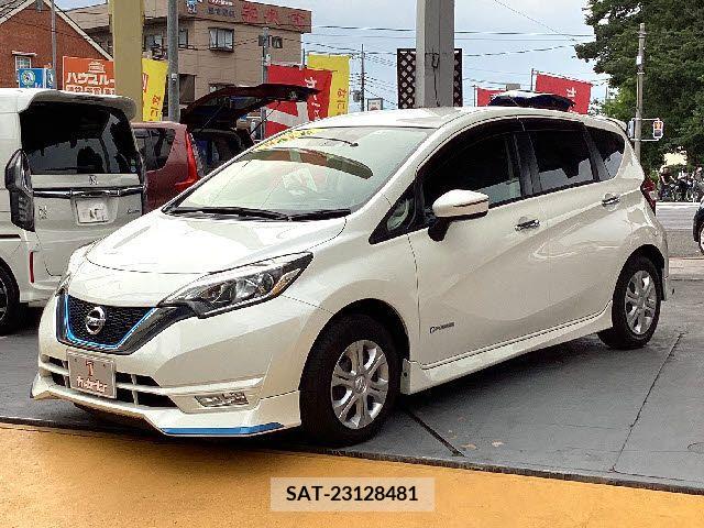 Nissan NOTE 2017-08 232377-0