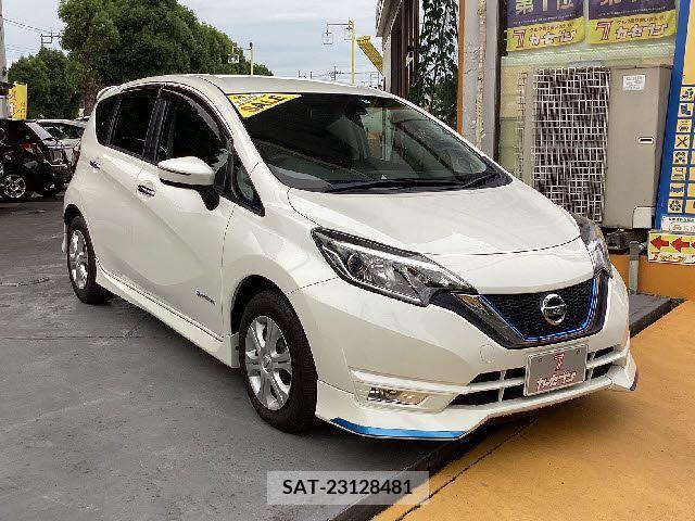 Nissan NOTE 2017-08 232377-6