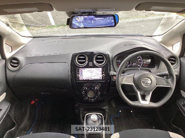 Nissan NOTE 2017-08 232377-1
