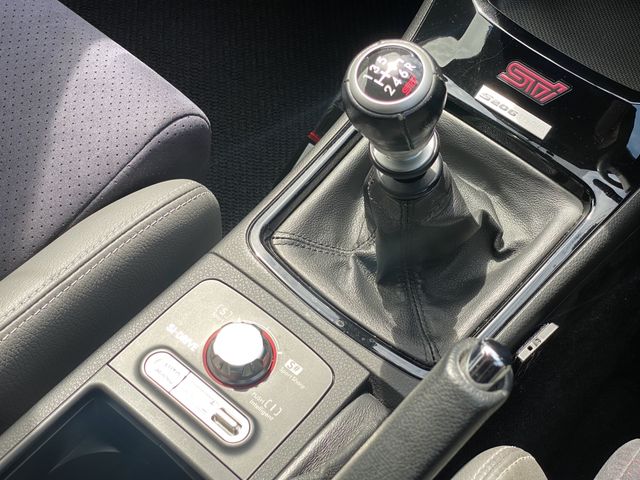 Subaru IMPREZA WRX 2012-03 12985-7