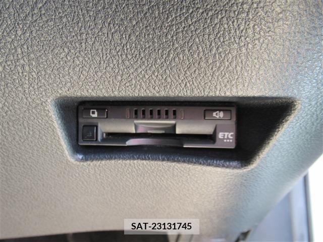 Toyota SIENTA 2019-07 344572-19