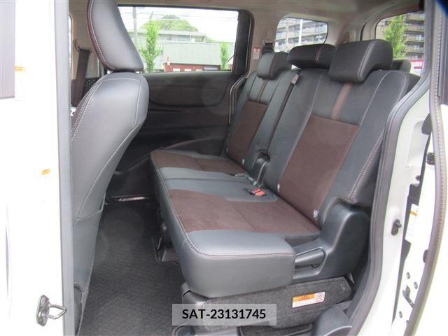 Toyota SIENTA 2019-07 344572-6