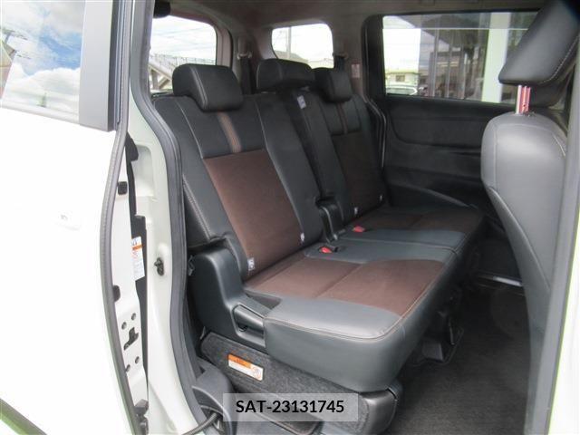 Toyota SIENTA 2019-07 344572-4