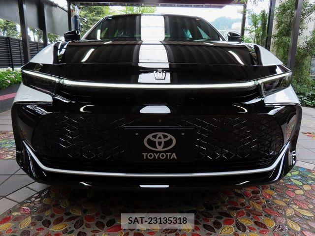 Toyota CROWN 2023-07 296603-4