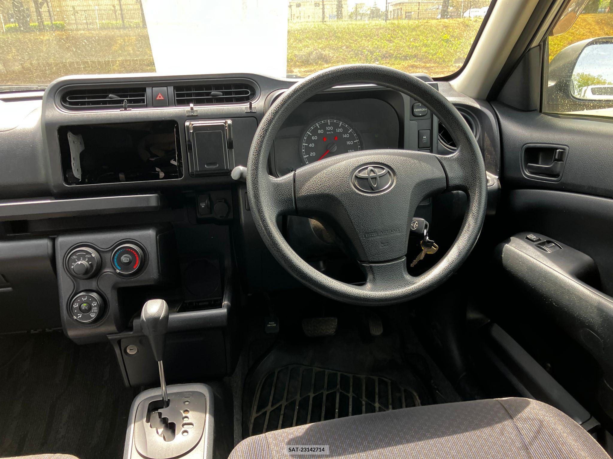 Toyota PROBOX VAN 2017-02 258329-11