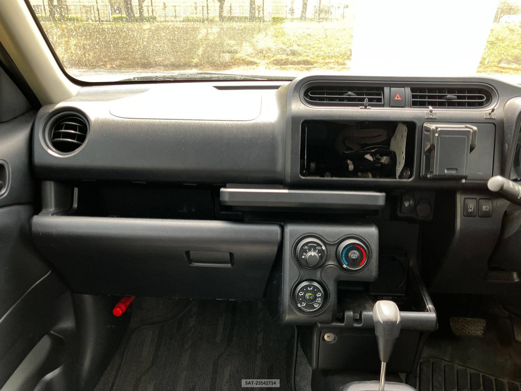 Toyota PROBOX VAN 2017-02 258329-12