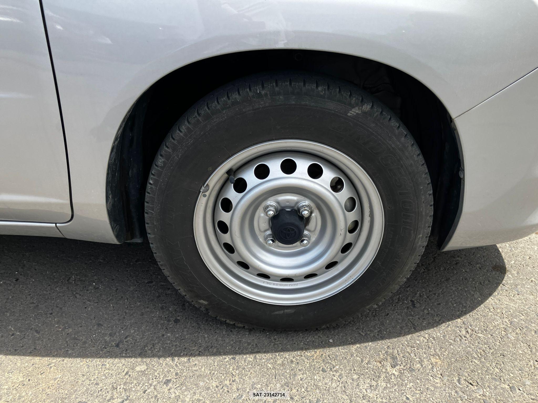 Toyota PROBOX VAN 2017-02 258329-18