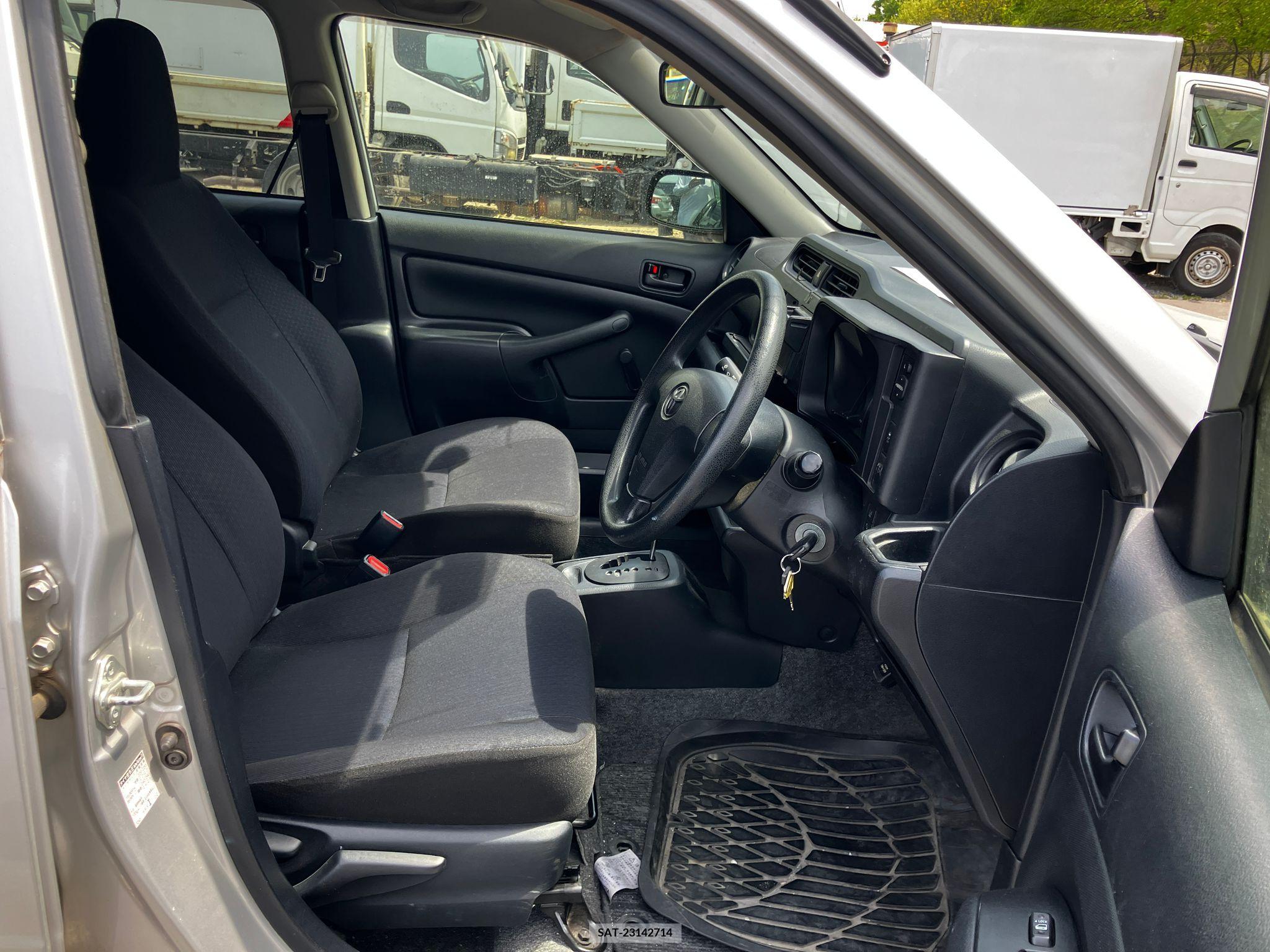Toyota PROBOX VAN 2017-02 258329-7