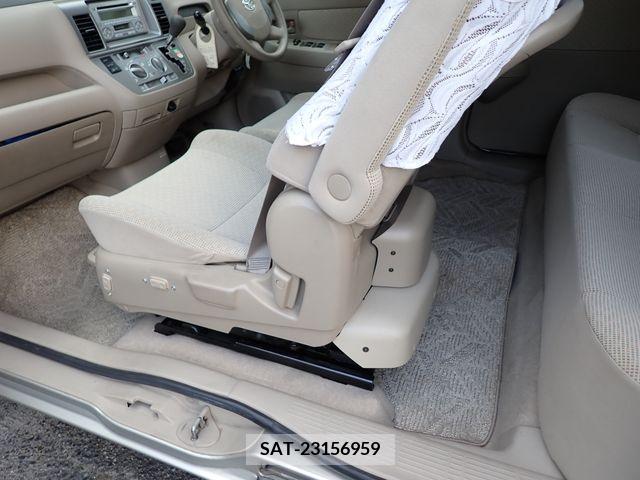 Toyota RAUM 2003-07 341856-21