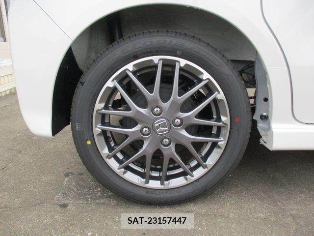 Honda N BOX CUSTOM 2024-06 307527-11