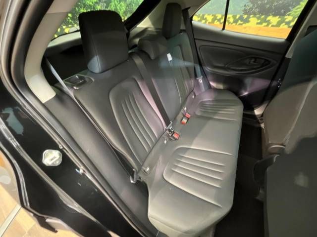 Toyota YARIS CROSS 2023-03 183544-9