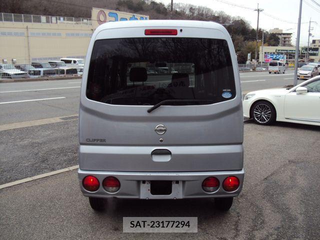 Nissan CLIPPER VAN 2009-02 251845-5