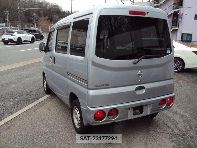 Nissan CLIPPER VAN 2009-02 251845-6