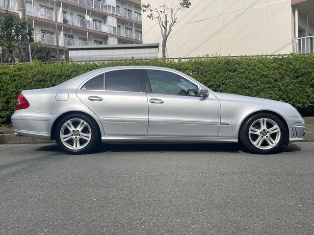 Mercedes Benz E-CLASS 2008-06 12596-12