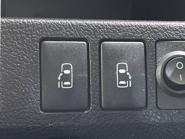 Toyota VOXY 2011-07 13275-4