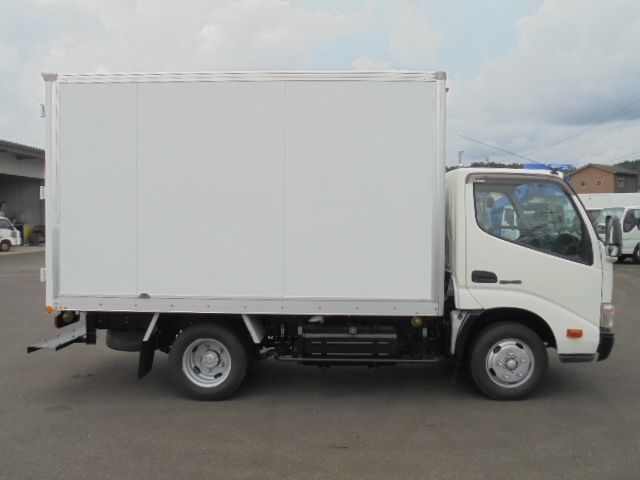 Hino DUTRO 2012-03 3383-9
