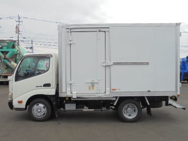 Hino DUTRO 2012-03 3383-3
