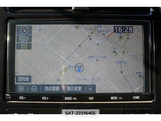 Toyota PRIUS 2019-10 351952-1