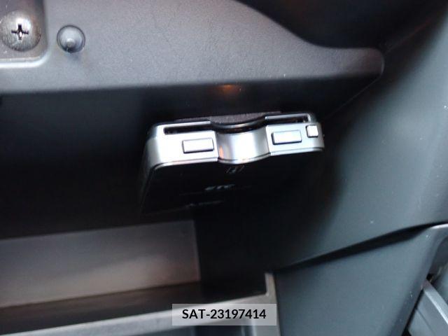 Nissan NOTE 2018-11 207421-7