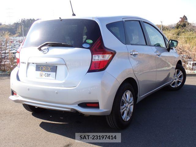 Nissan NOTE 2018-11 207421-2