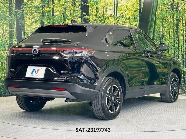 Honda VEZEL 2023-01 214556-17